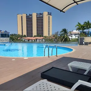Apto Horizonte A 100 Mts De La Playa Colombia